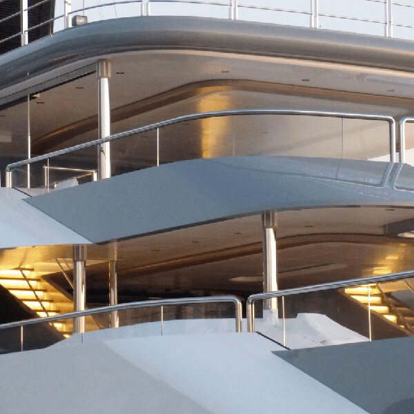 Railings + Class Calculations | Beekmans